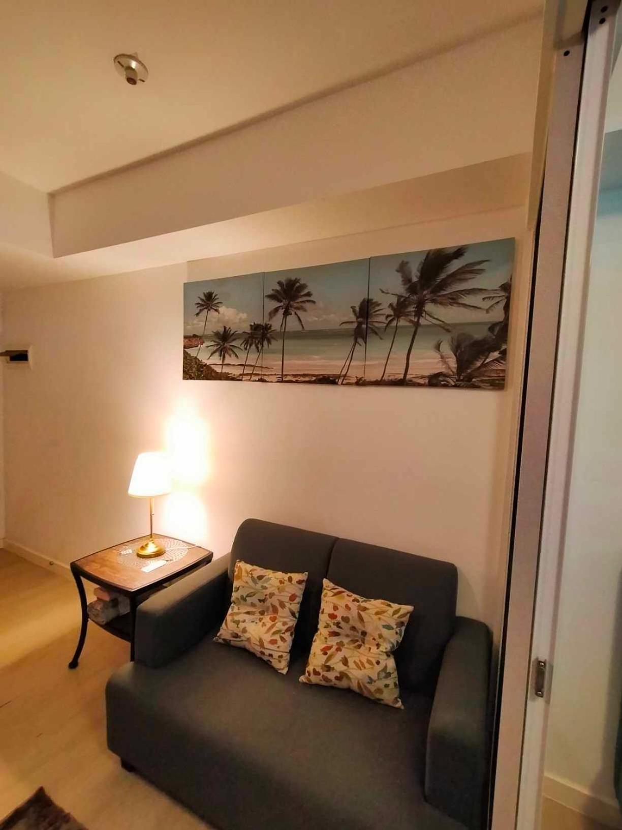 Residences In Azure Condominium Paranaque City Metro Aparthotel