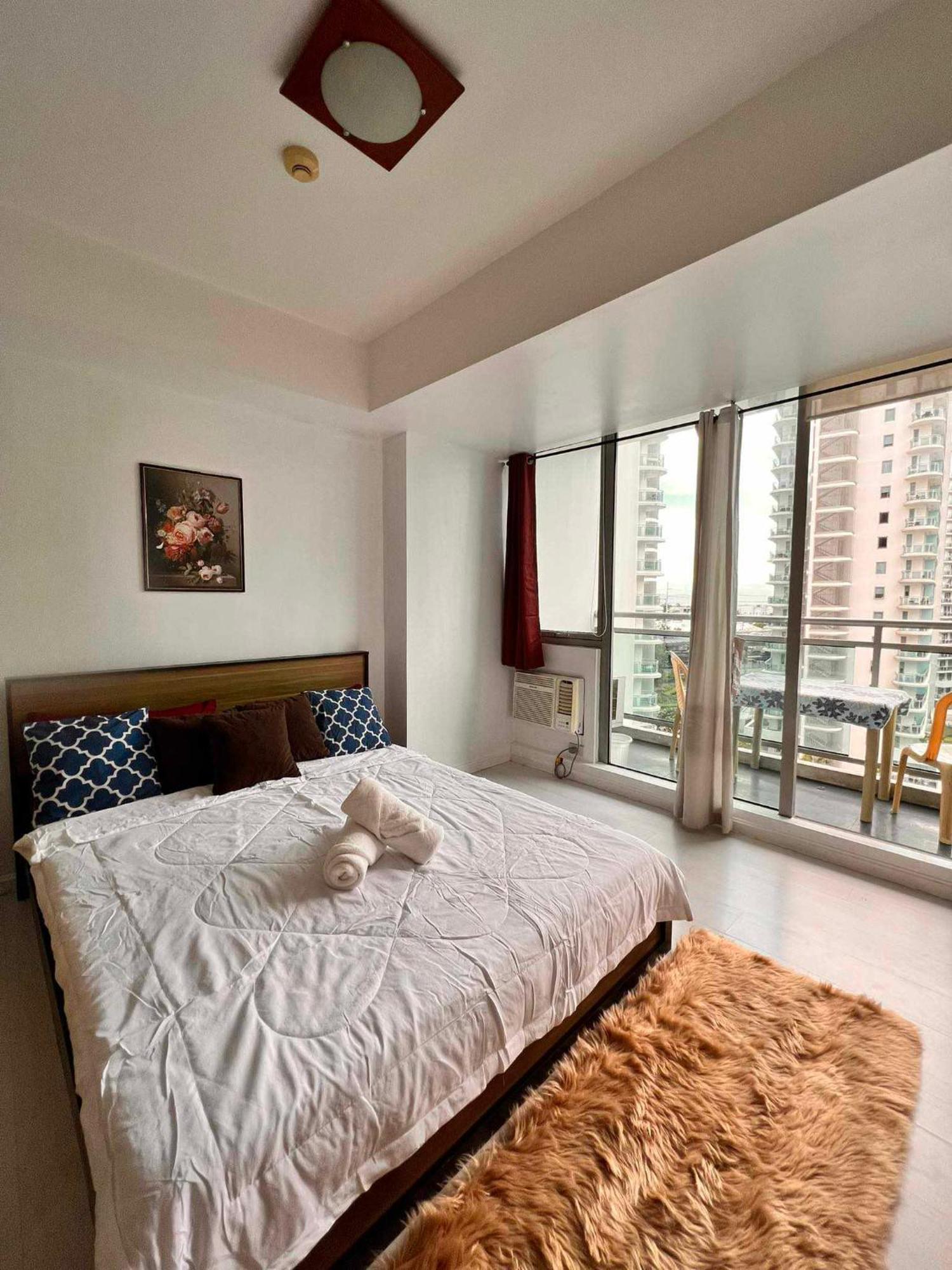 Residences In Azure Condominium Paranaque City Metro Manila