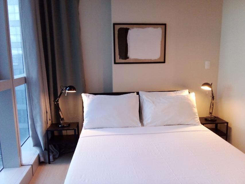 Uptown Parksuites Tower 1 Bgc By Ph Staycation Apartment Manila
