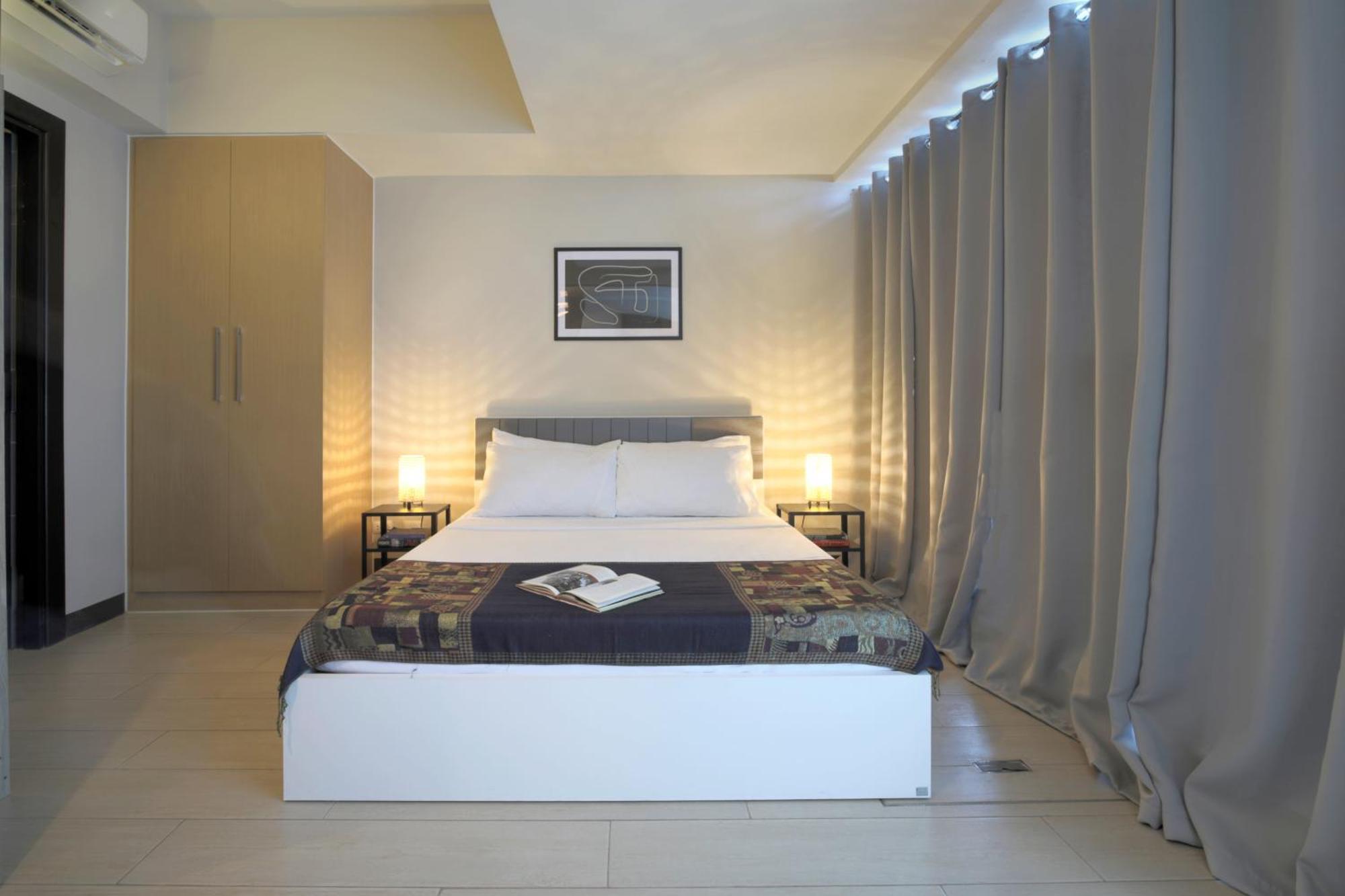 Uptown Parksuites Tower 1 Bgc By Ph Staycation Apartment *