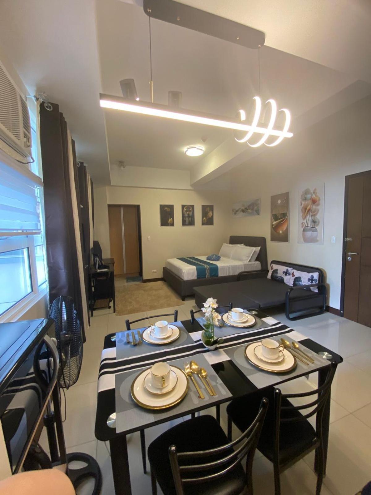 A&g Condotel At 101 Newport Across Naia T3 * Manila