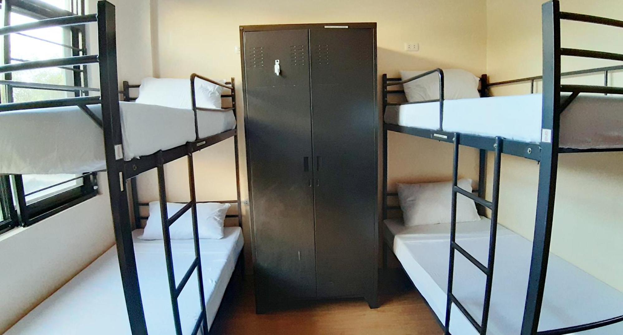Monchere Manila