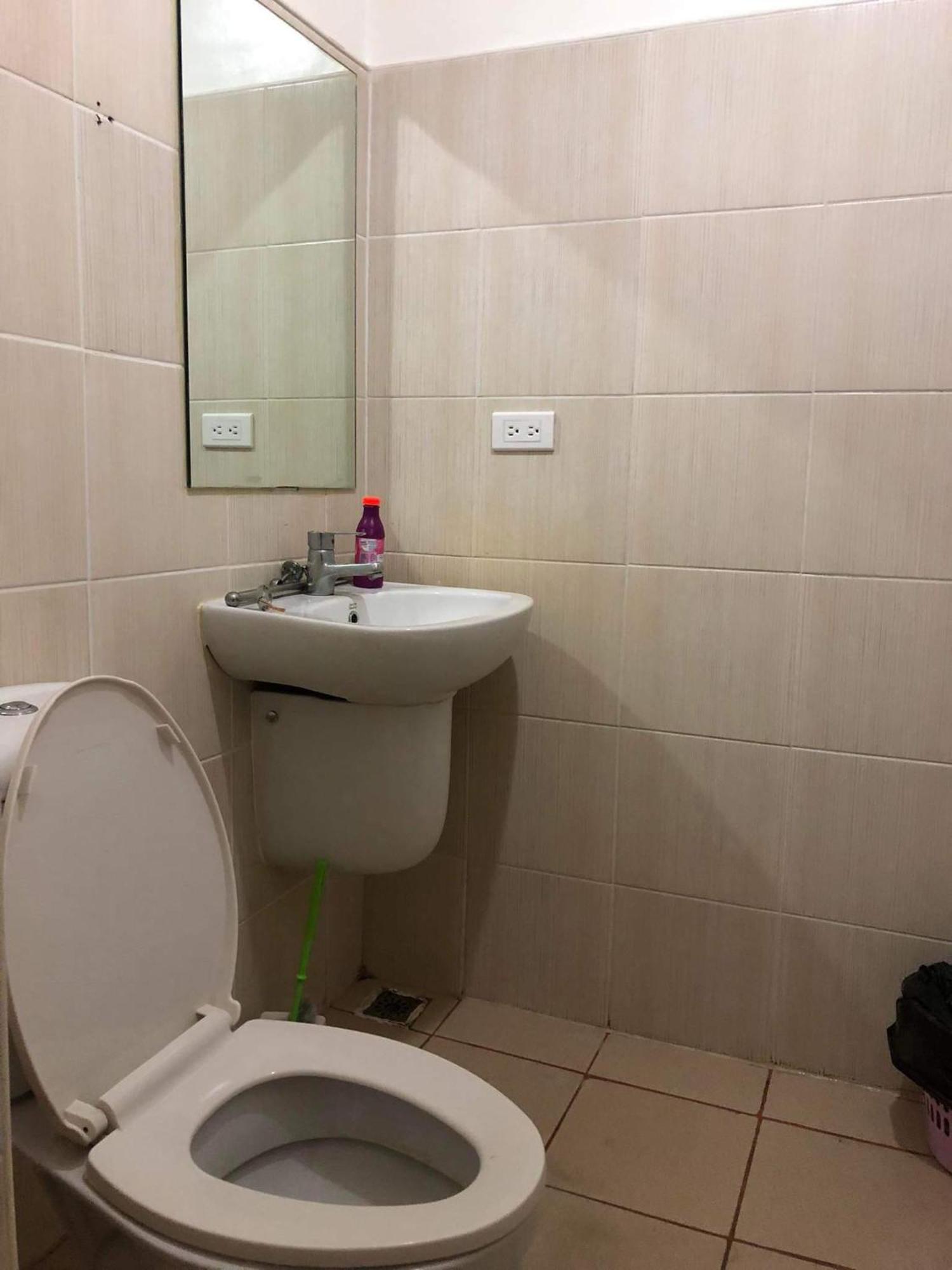 Grand Riviera Suites2 @ Us Embassy/freepool/wi-fi Apartment Manila