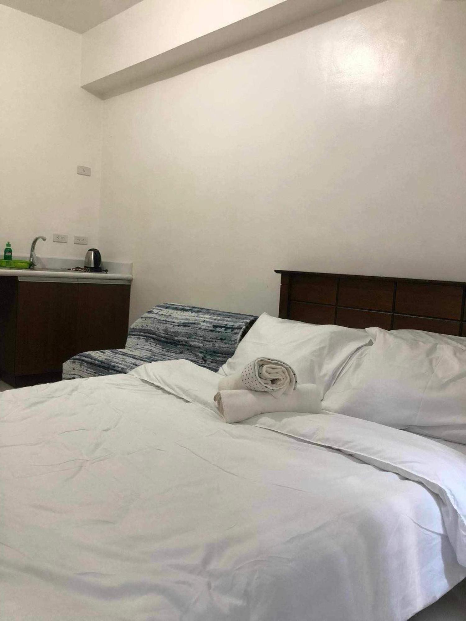 Grand Riviera Suites2 @ Us Embassy/freepool/wi-fi * Manila