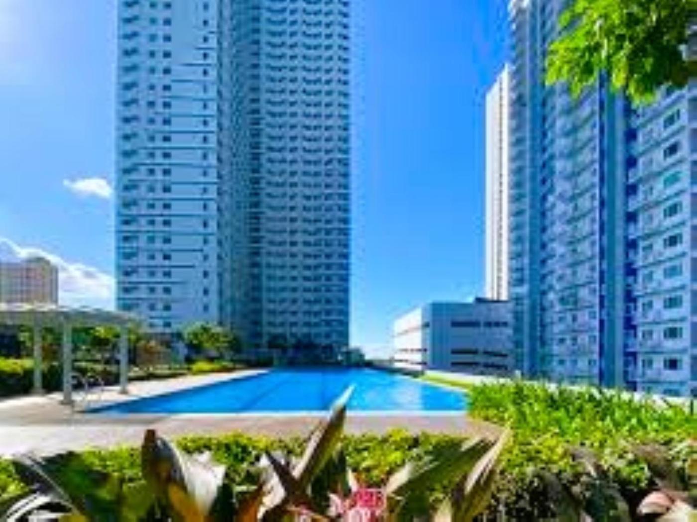 Grass Residences - Where Else Sm North Aparthotel Manila