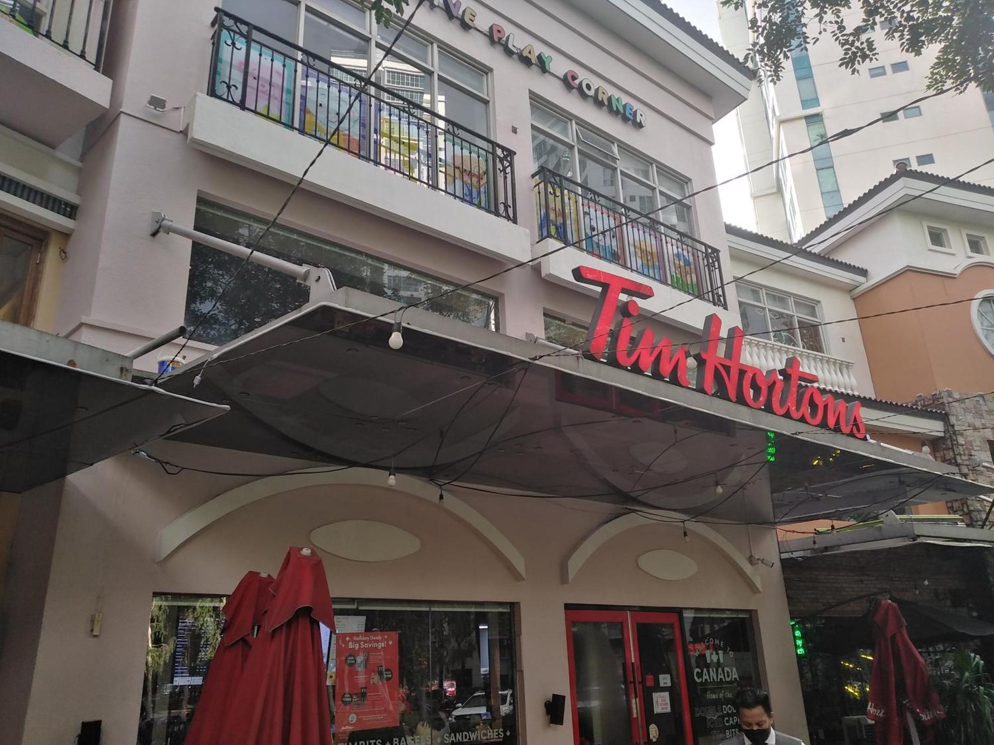 2 Bedrooms Units Forbes Area 5th Avenue Bgc Center *