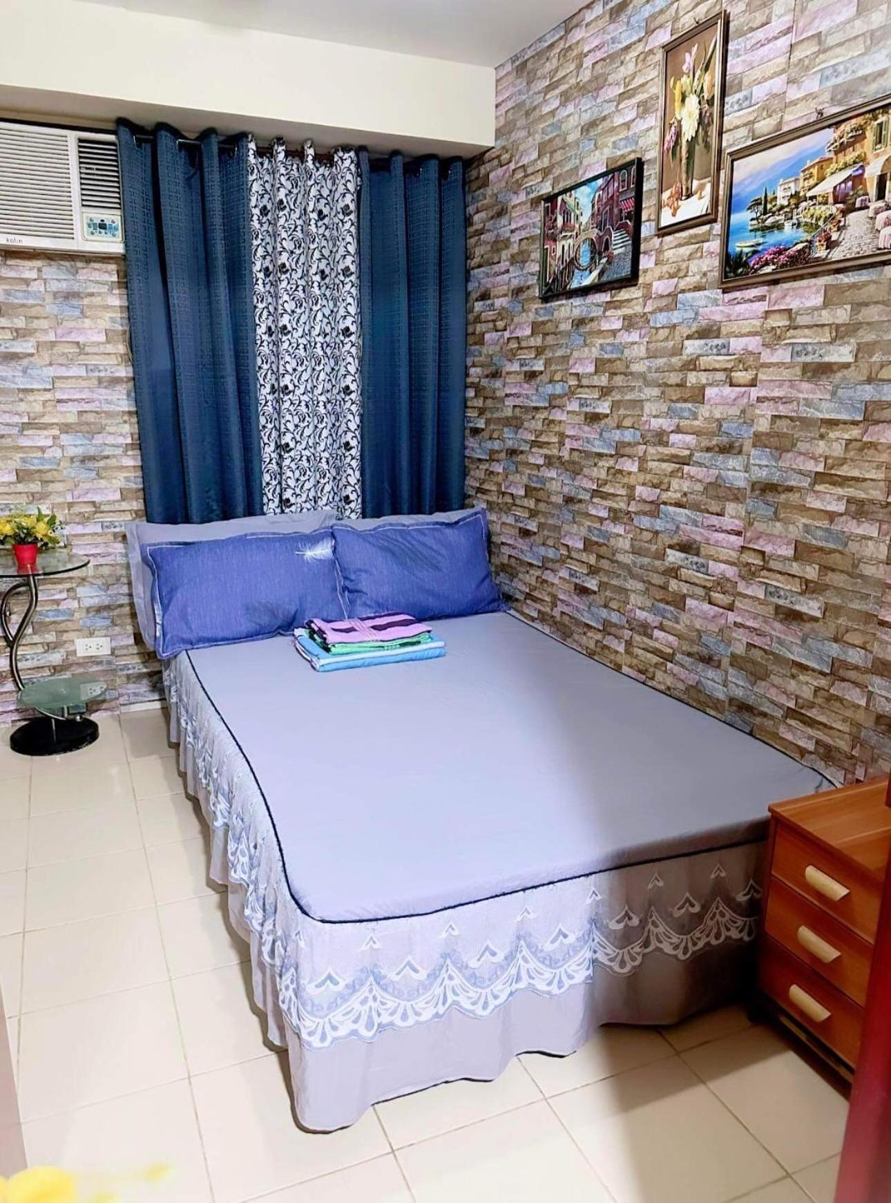 2 Bedroom Unit B10-411