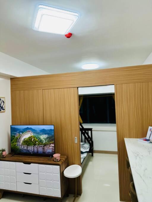 Makati Staycation By Marco - Smdc Lush Apartment