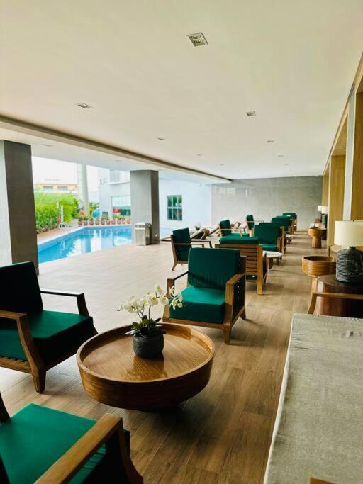 Makati Staycation By Marco - Smdc Lush Apartment Manila