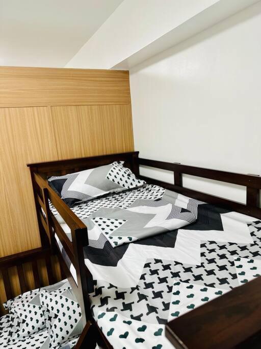 Makati Staycation By Marco - Smdc Lush Apartment *