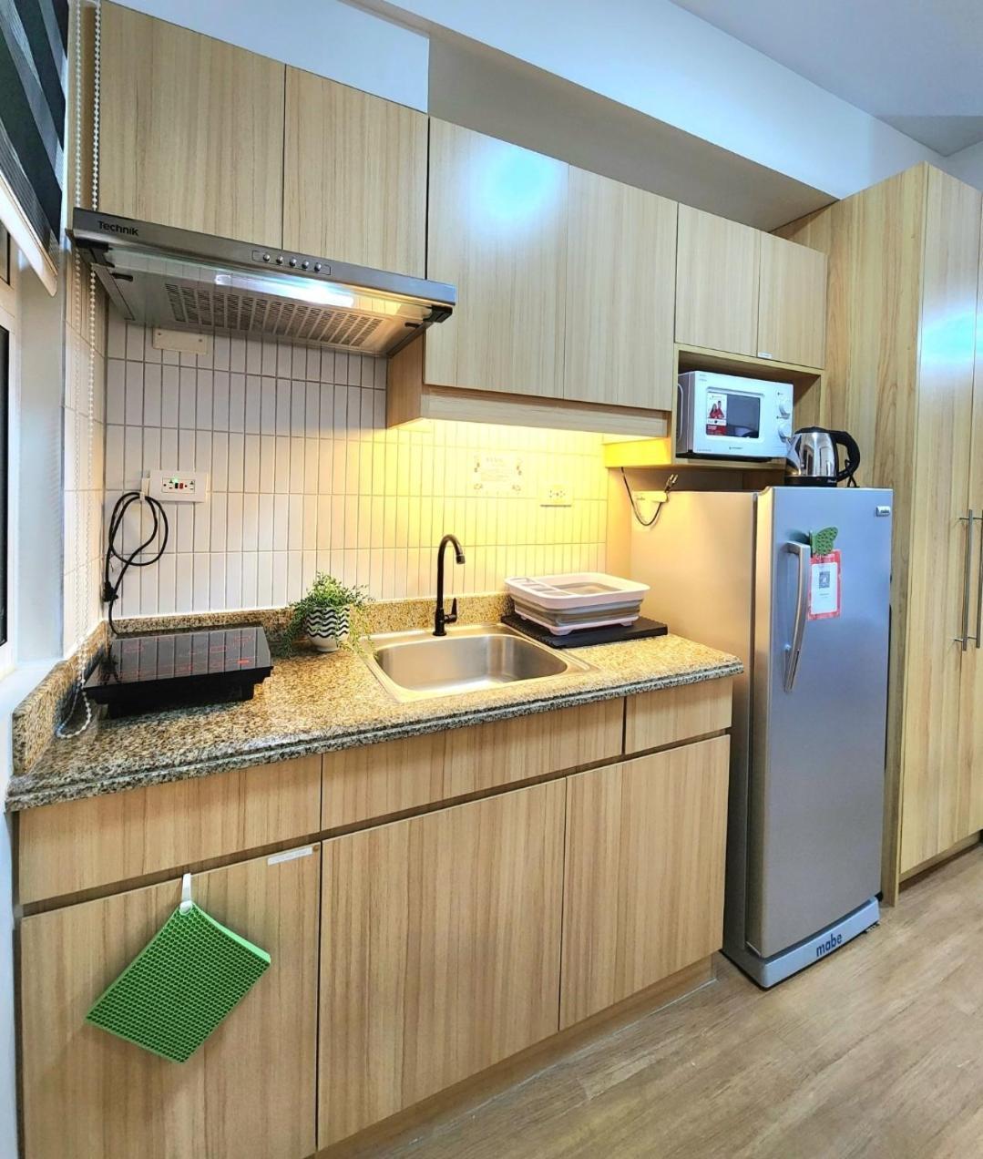 1bedroom At The Celandine Near Ayala Mall Cloverleaf -
