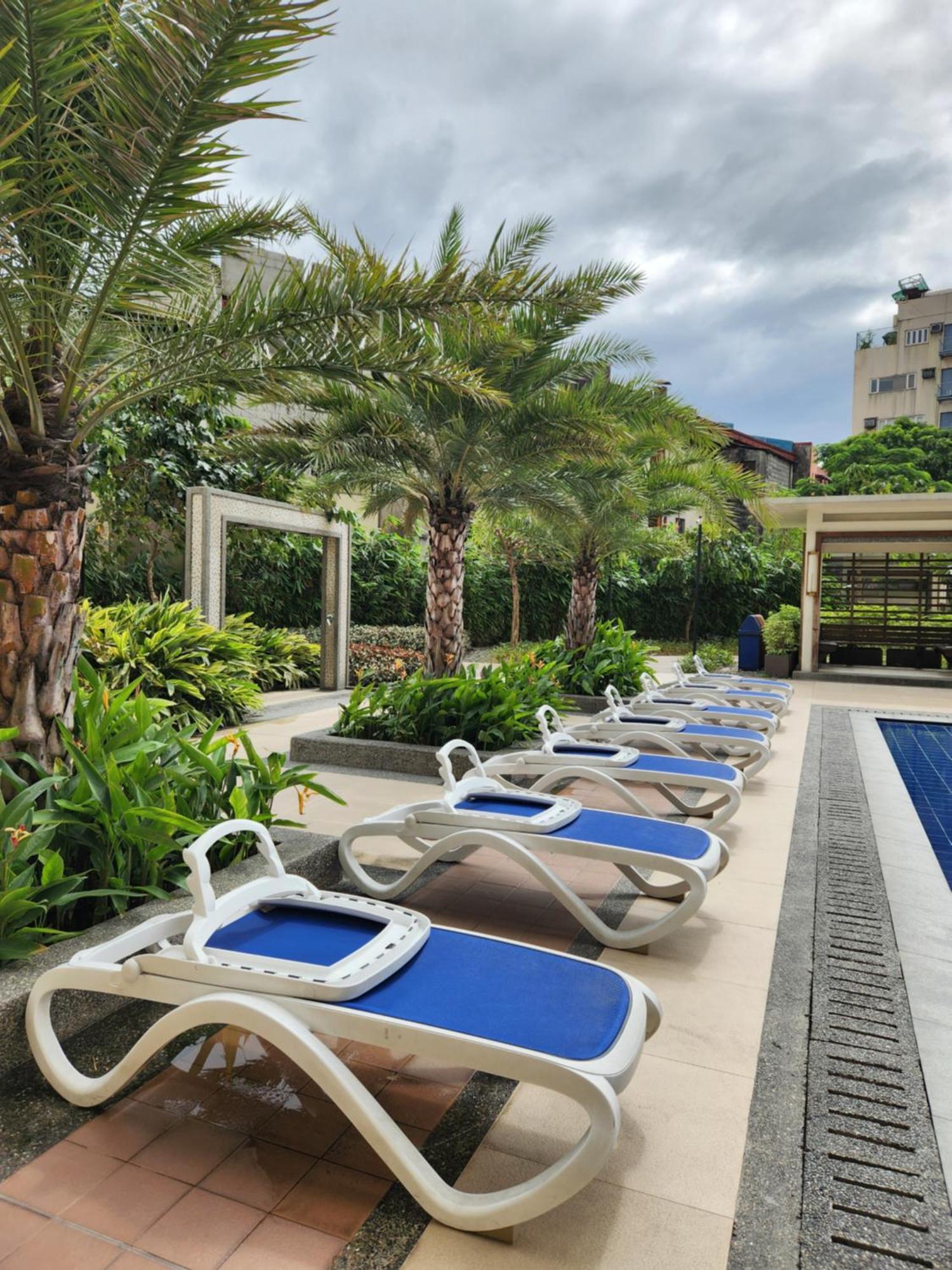 1bedroom At The Celandine Near Ayala Mall Cloverleaf -