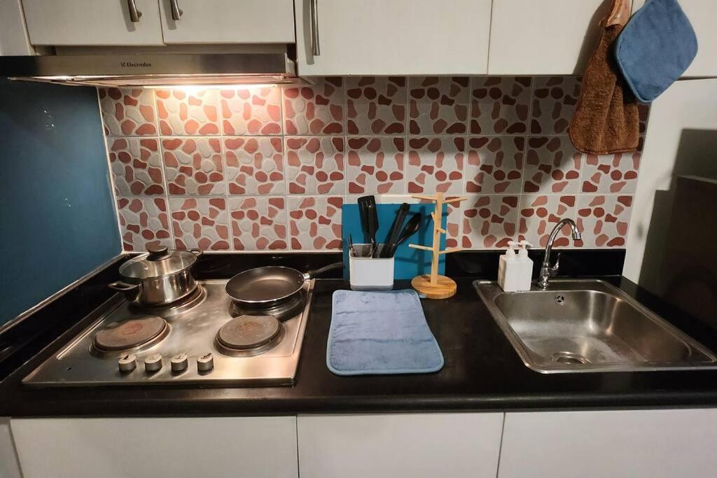 Homey 2br In Makati Apartment *