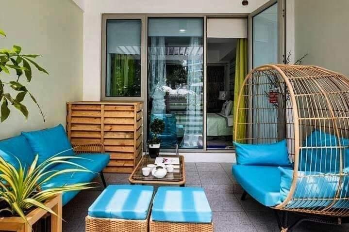 Apartment Urban At Azure Manila