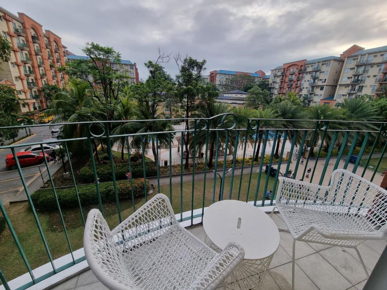 Apartment Casa Simbe - Chateau Elysee Staycation Paranaque