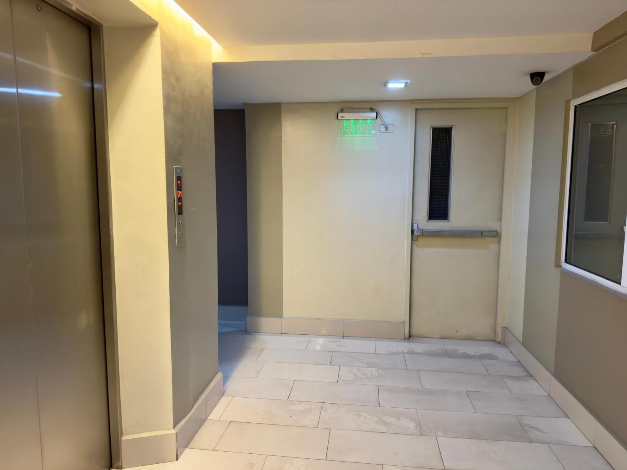 2br In Bgc With Wifi/netflix/disney+ Manila