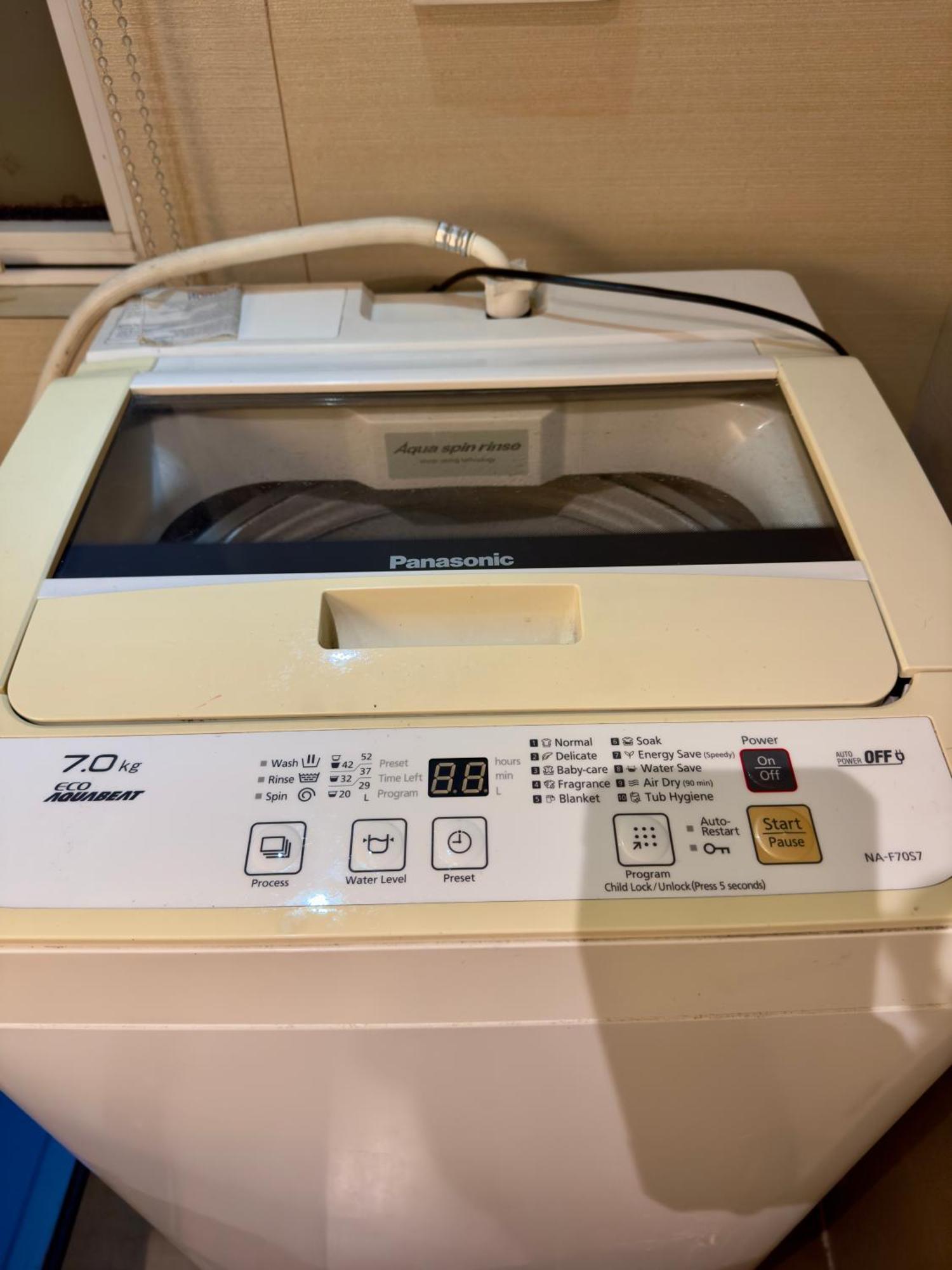 Apartment 2br In Bgc With Wifi/netflix/disney+ Manila