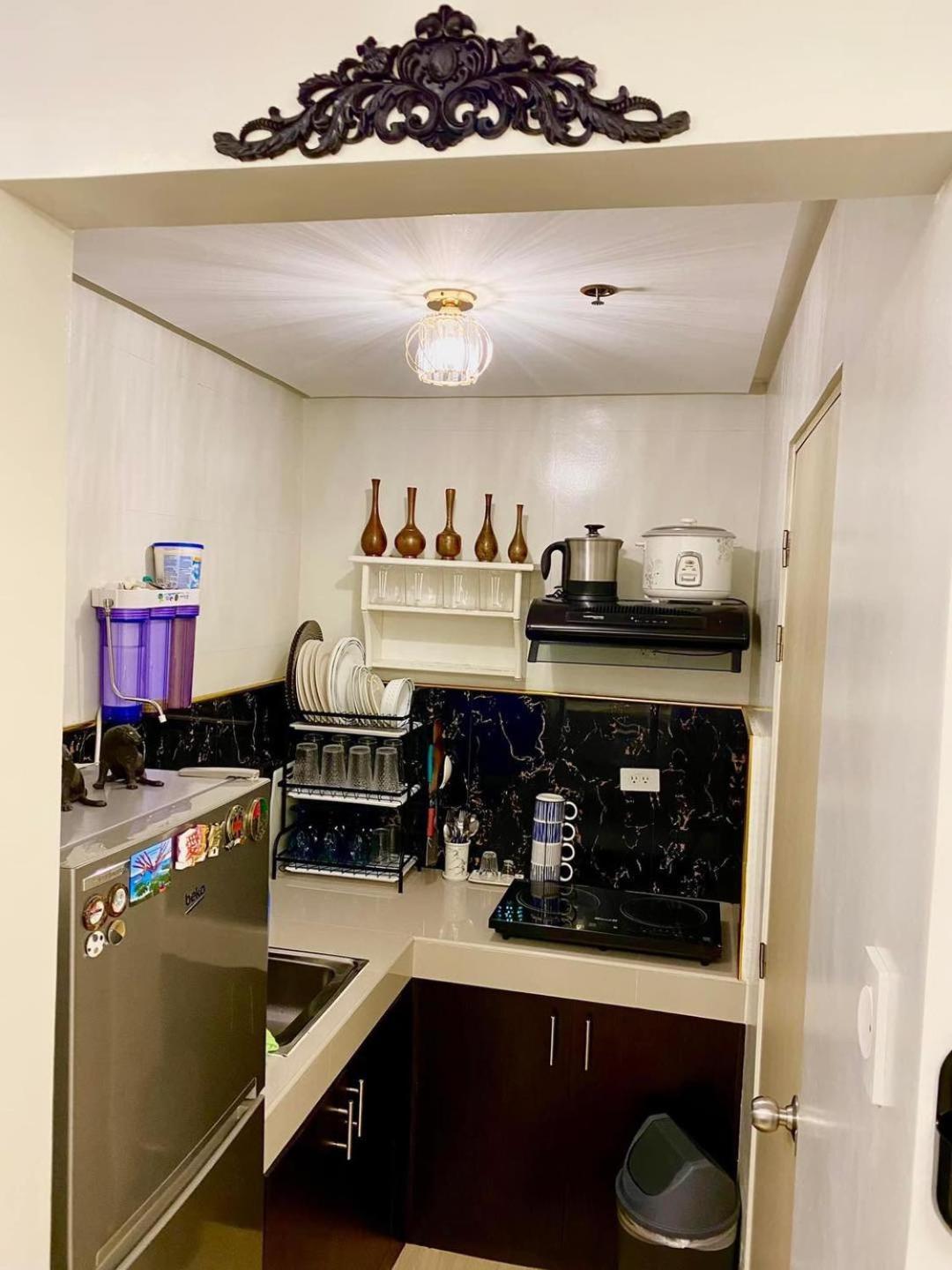 Trees Residences Walking Distance To Sm Fairview By Dennis S. Apartment *
