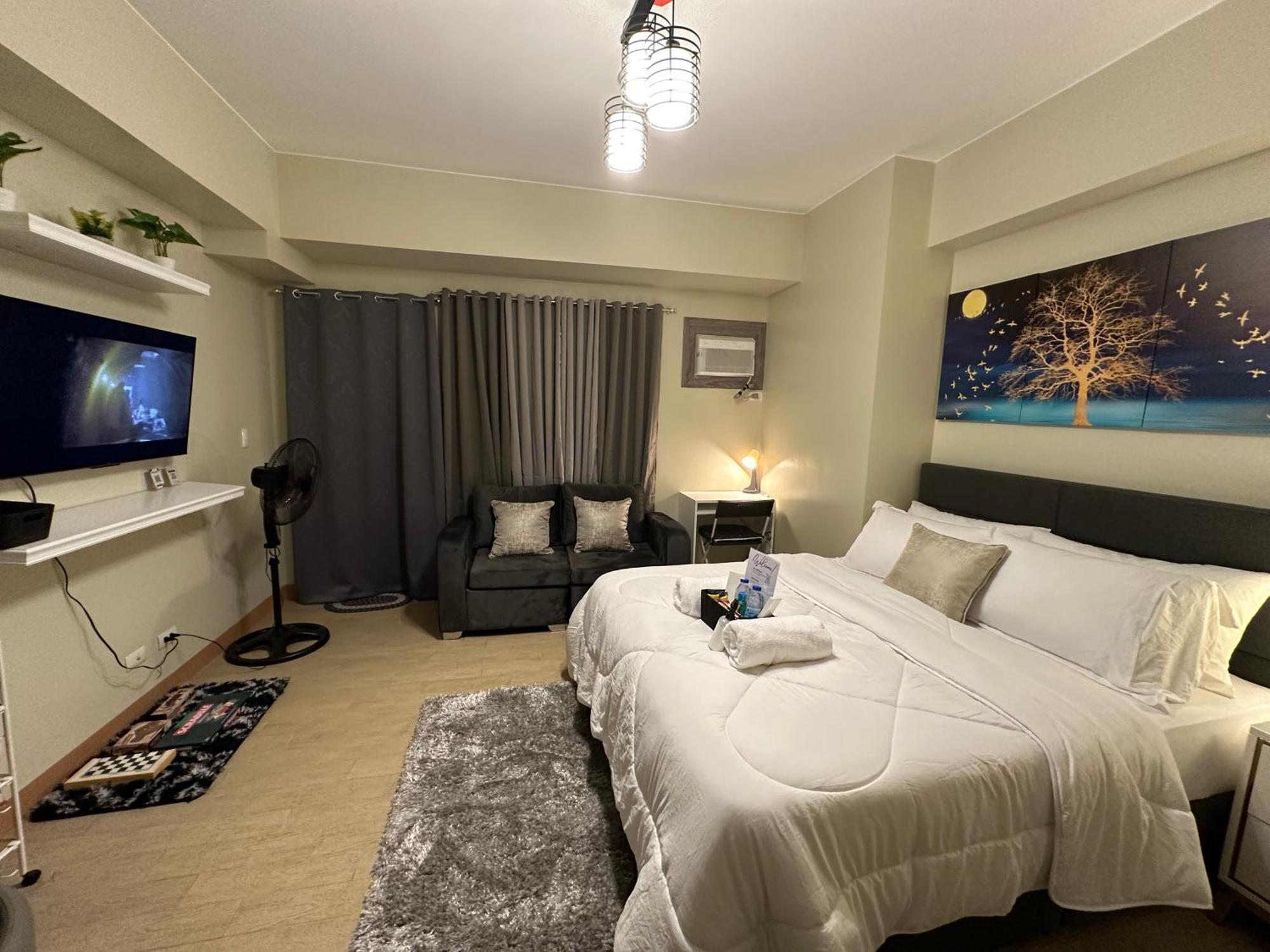 Apartment Cozy With Queen Size Bed In Araneta Quezon Manila