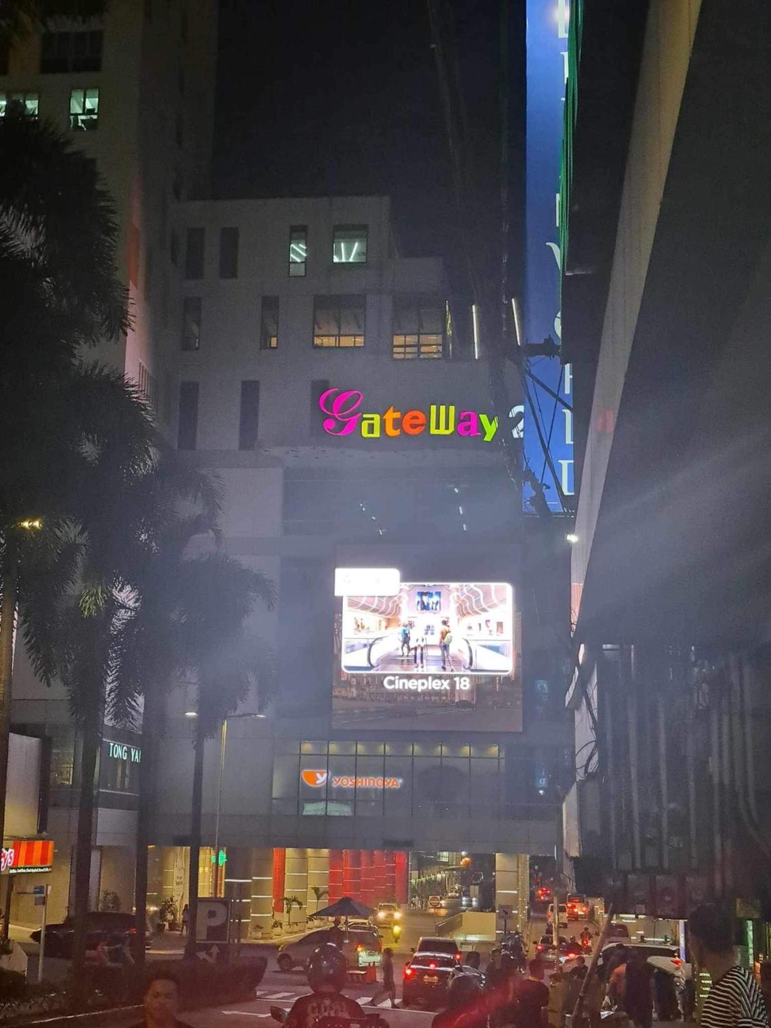 Apartment Cozy With Queen Size Bed In Araneta Quezon Manila