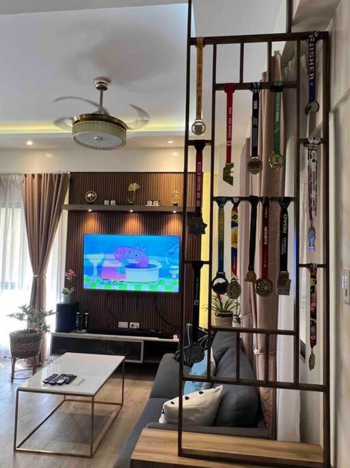 Penthouse Unit Near Airport Naia Apartamento *