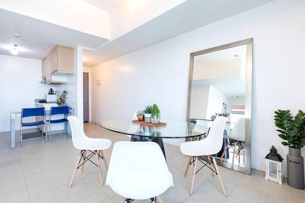 Executive - Bsa Twin Towers, Ortigas Ctr Apartment