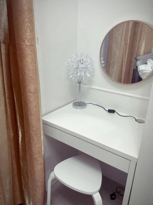 Apartment Mid-century Extent Unit @ Shore 2, Moa *