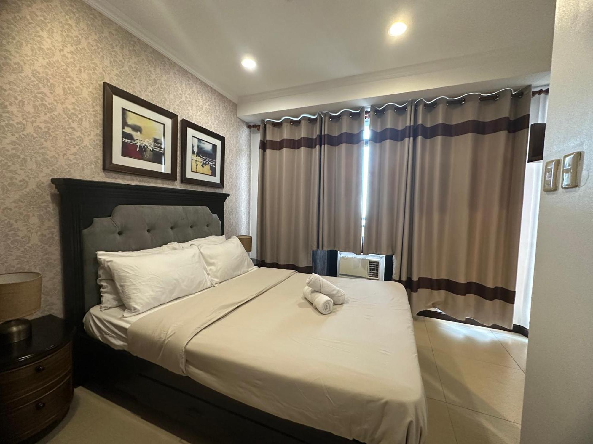 Gramercy Residences 46th Floor 1 Bedroom Sunset View Apartment