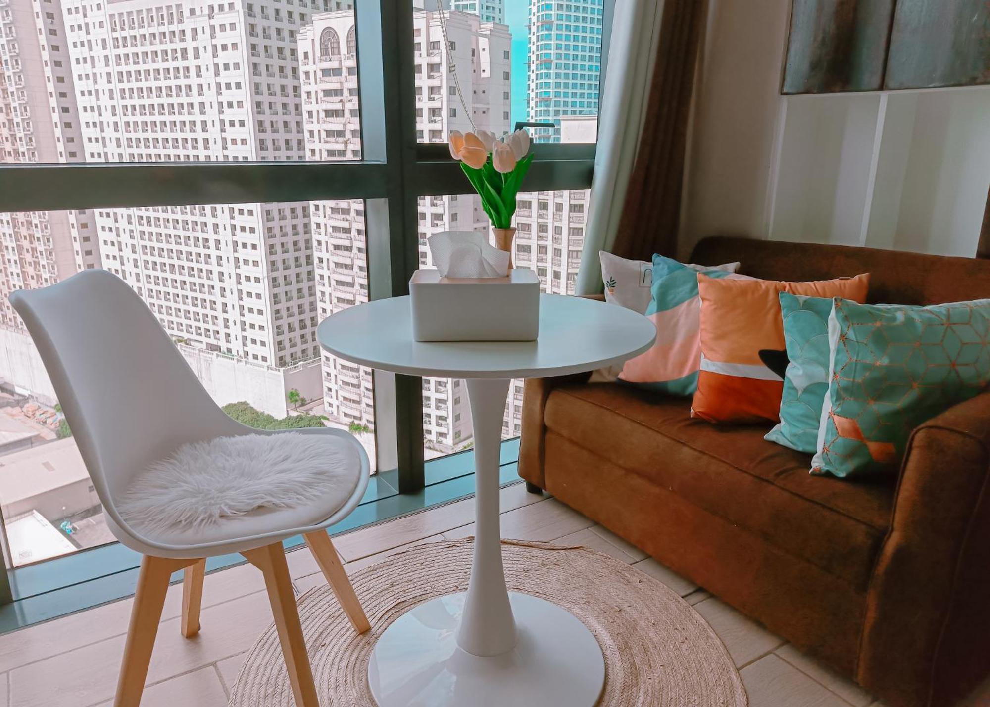 Casabay Eastwood Staycation Guest house