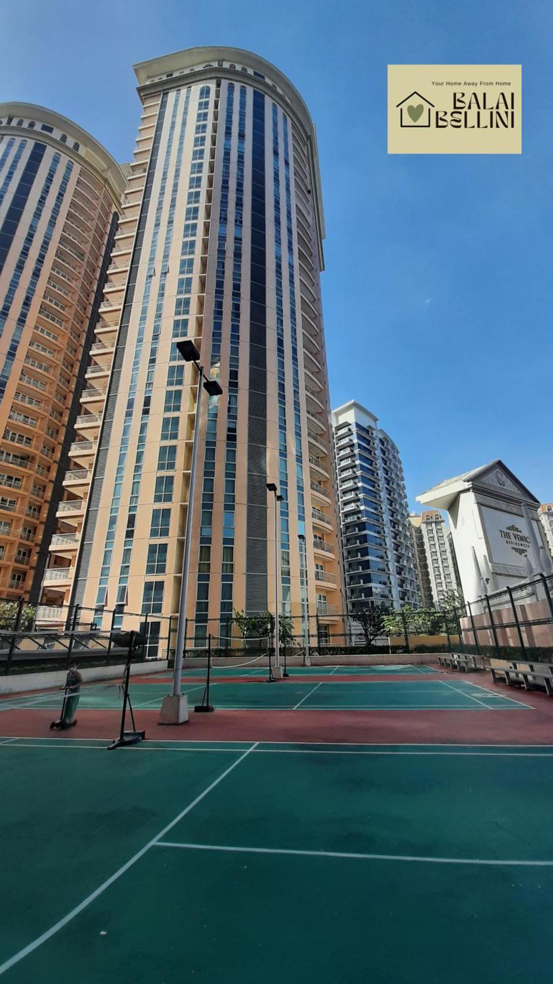 In Mckinley Hill Near Grand Canal Mall Apartment