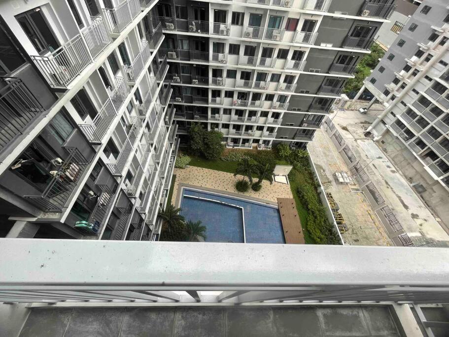 Mall Of Shore 3 Near Airport Pasay 1 Bedroom Wifi Apartment *