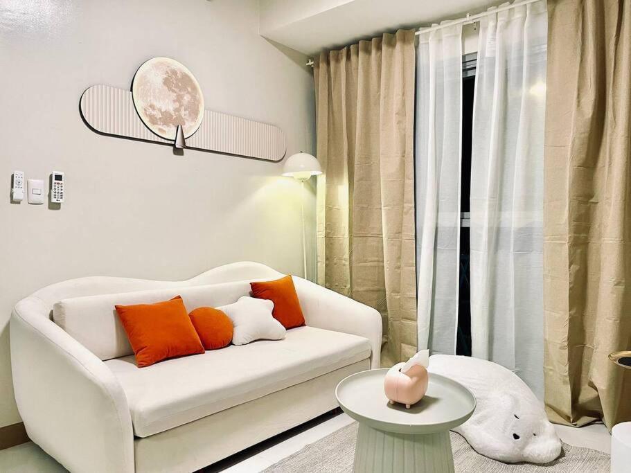Thompson - 2-beds Near Okada, Bayshore 2 Apartment