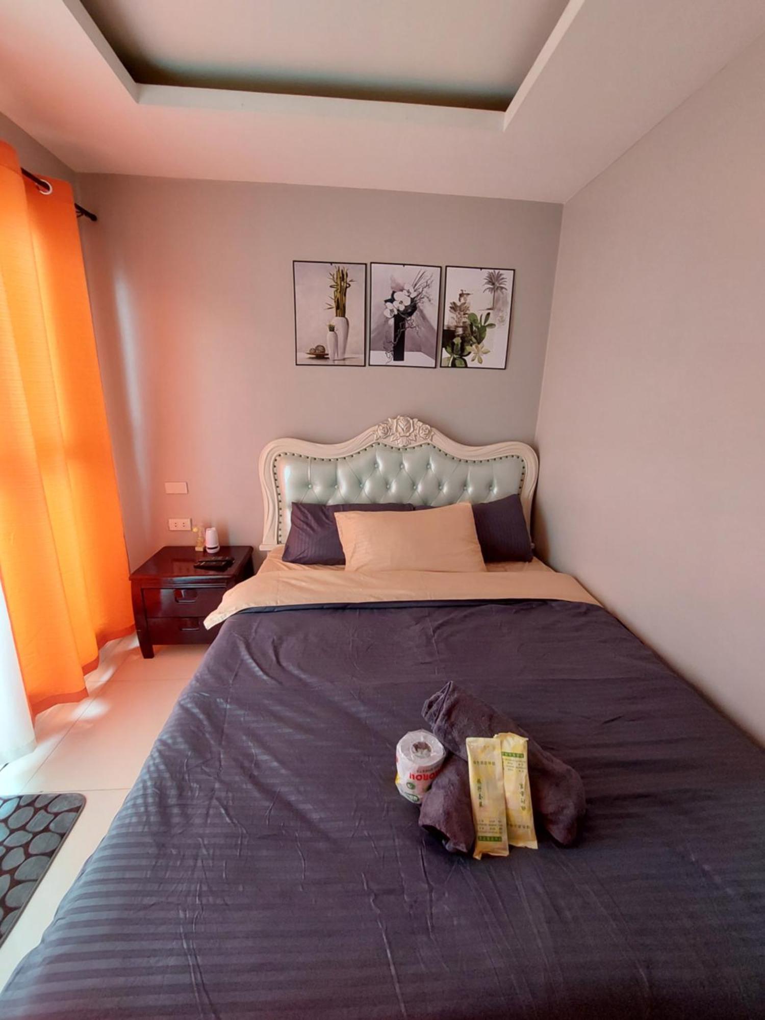 Budget Family W Free Pool Access In Apartment Manila