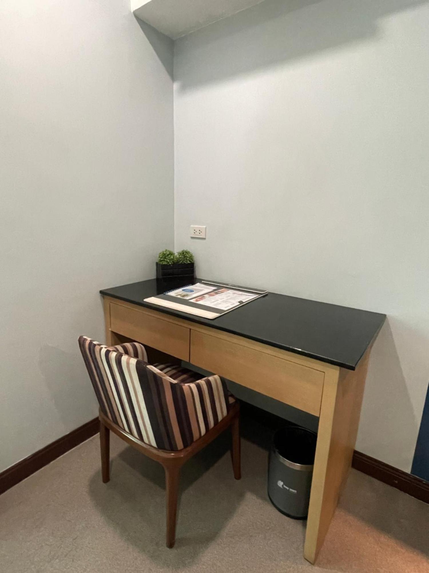 Homes At Bay Area By Sms Hospitality * Manila