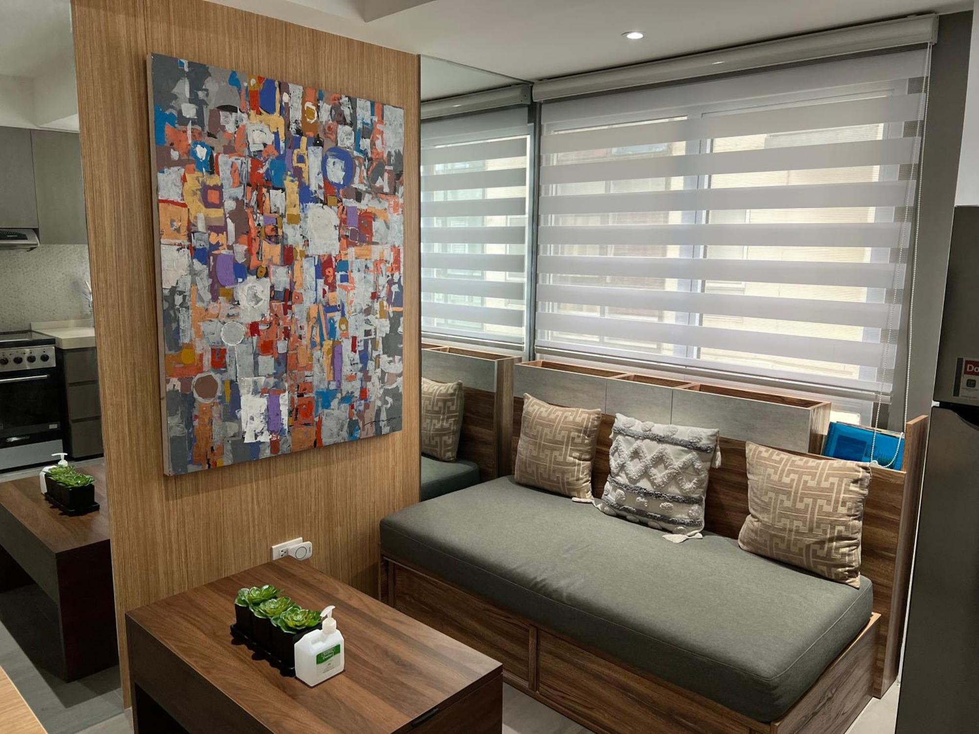 Apartment Fort Victoria Loft In Bgc Wifi Netflix Manila