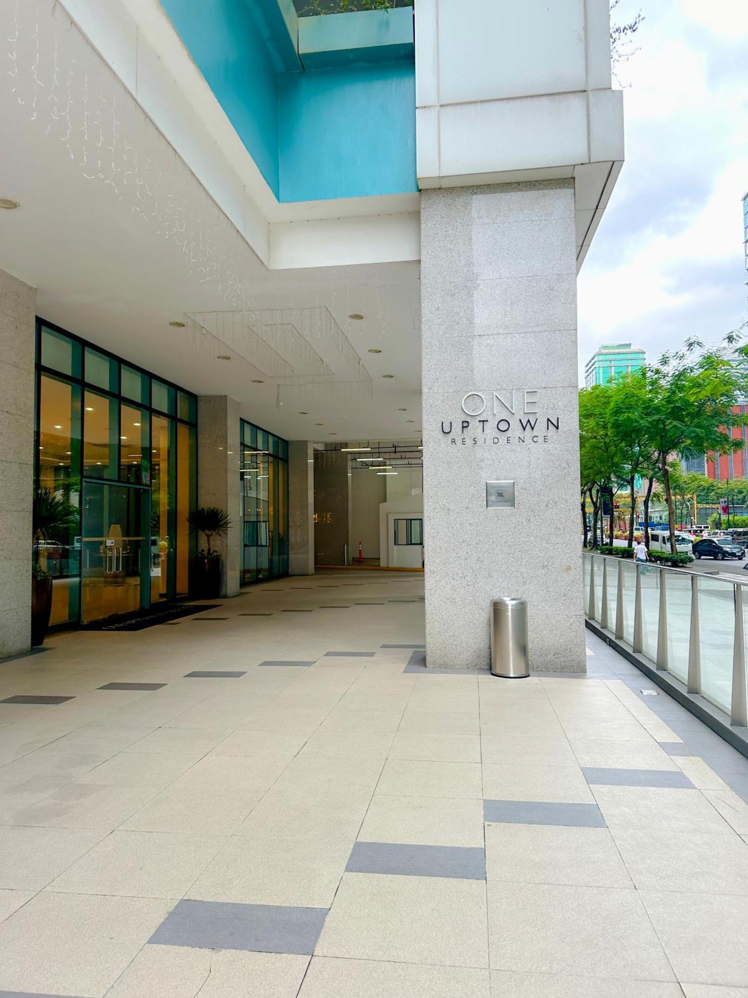 Apartment 1 Bedroom Uptown Bgc Cozy Netflix 200mb Wi-fi *