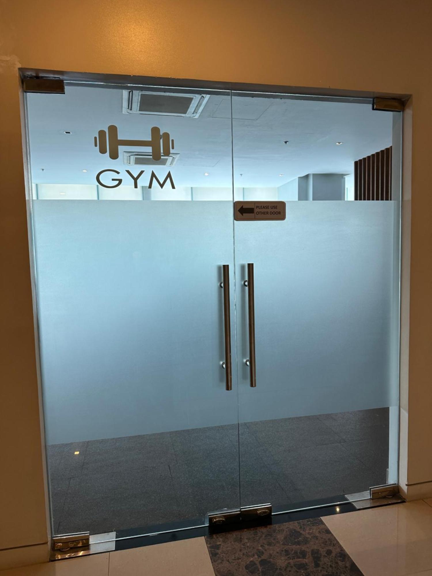 Apartment 1 Bedroom Uptown Bgc Cozy Netflix 200mb Wi-fi Manila