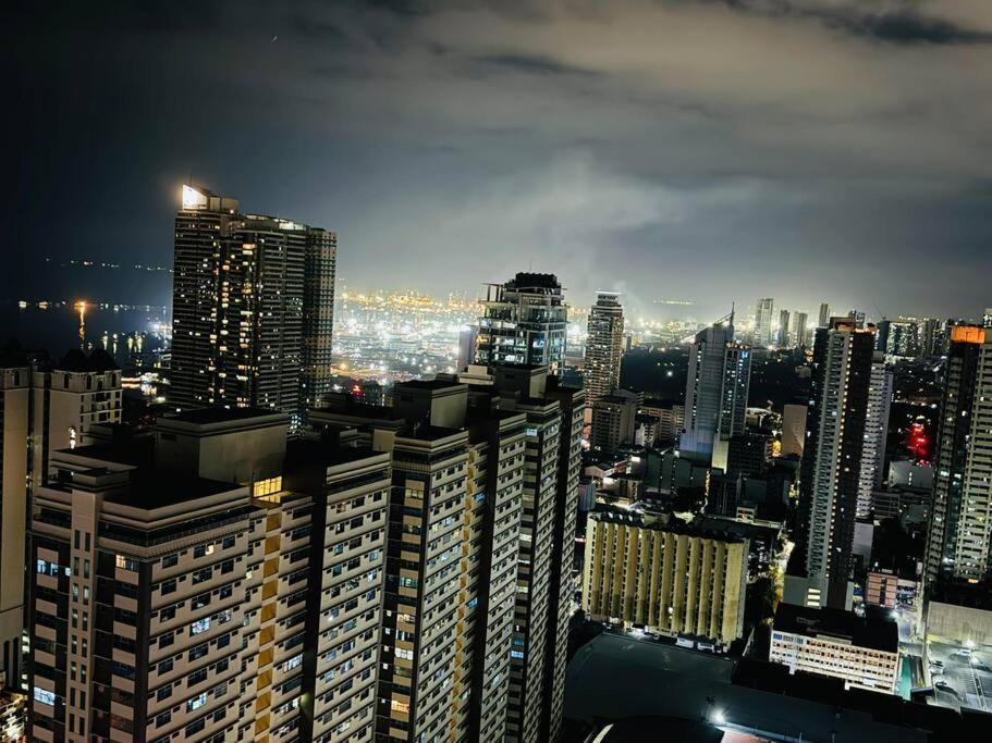 Apartment Birch Tower A1 Front Of Robinsonmla Rizal Park *
