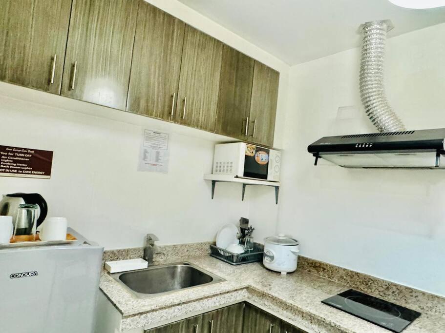 Apartment Birch Tower A1 Front Of Robinsonmla Rizal Park