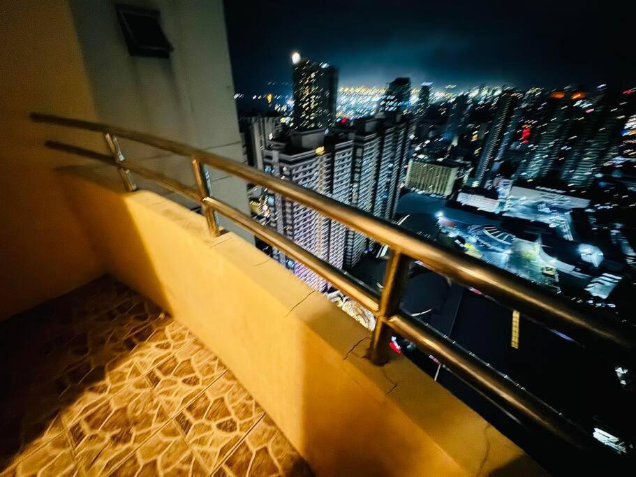 Apartment Birch Tower A1 Front Of Robinsonmla Rizal Park