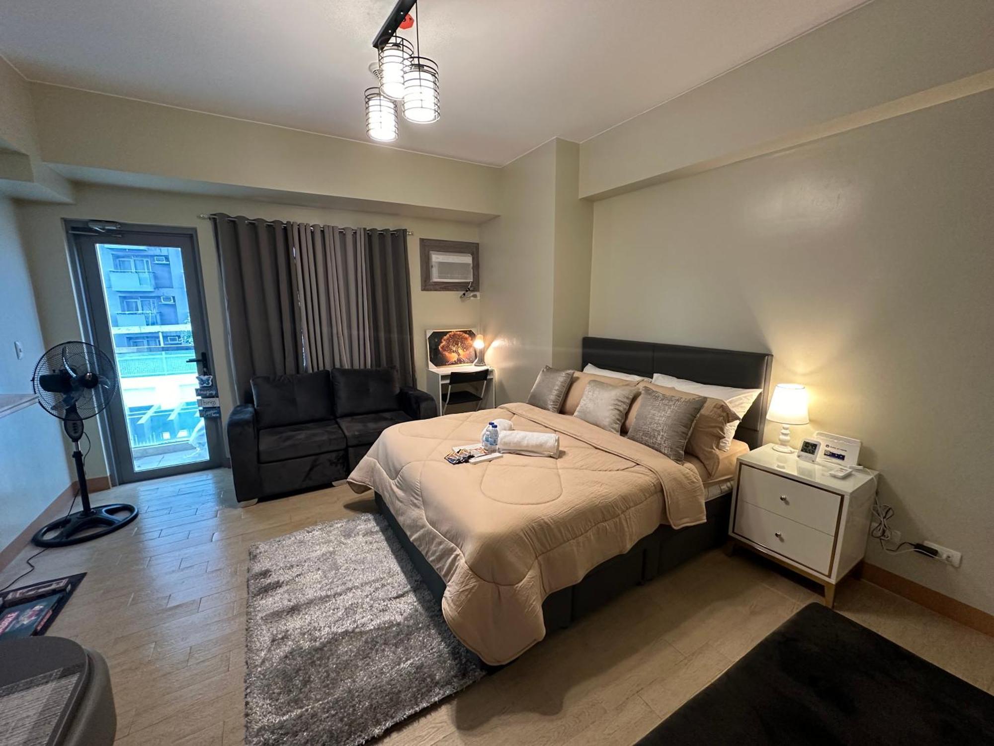Apartment Cozy With Queen Size Bed In Araneta Quezon Manila