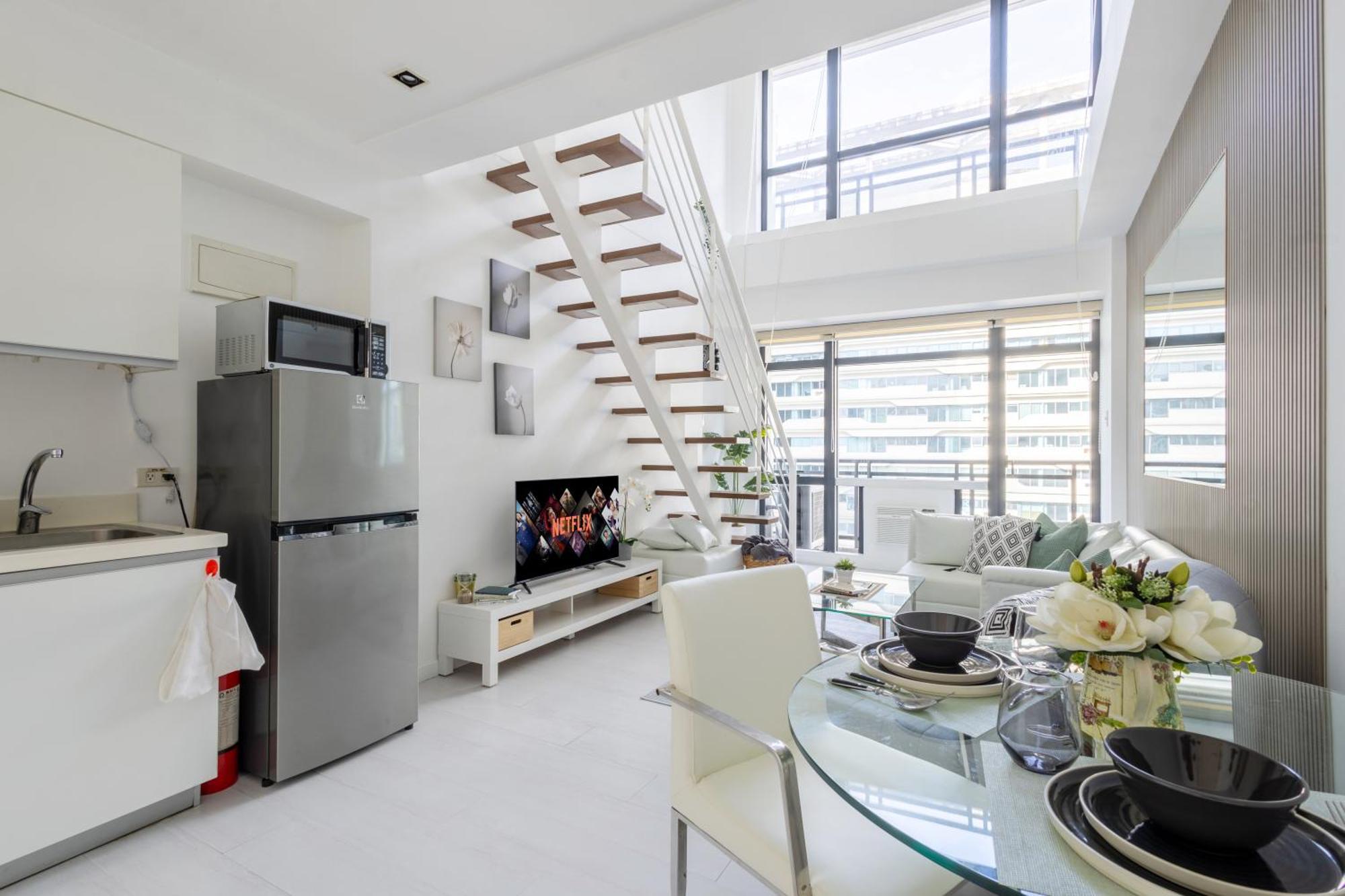 Elite Makati Loft: Infinity Pool, Netflix & Gym * Manila
