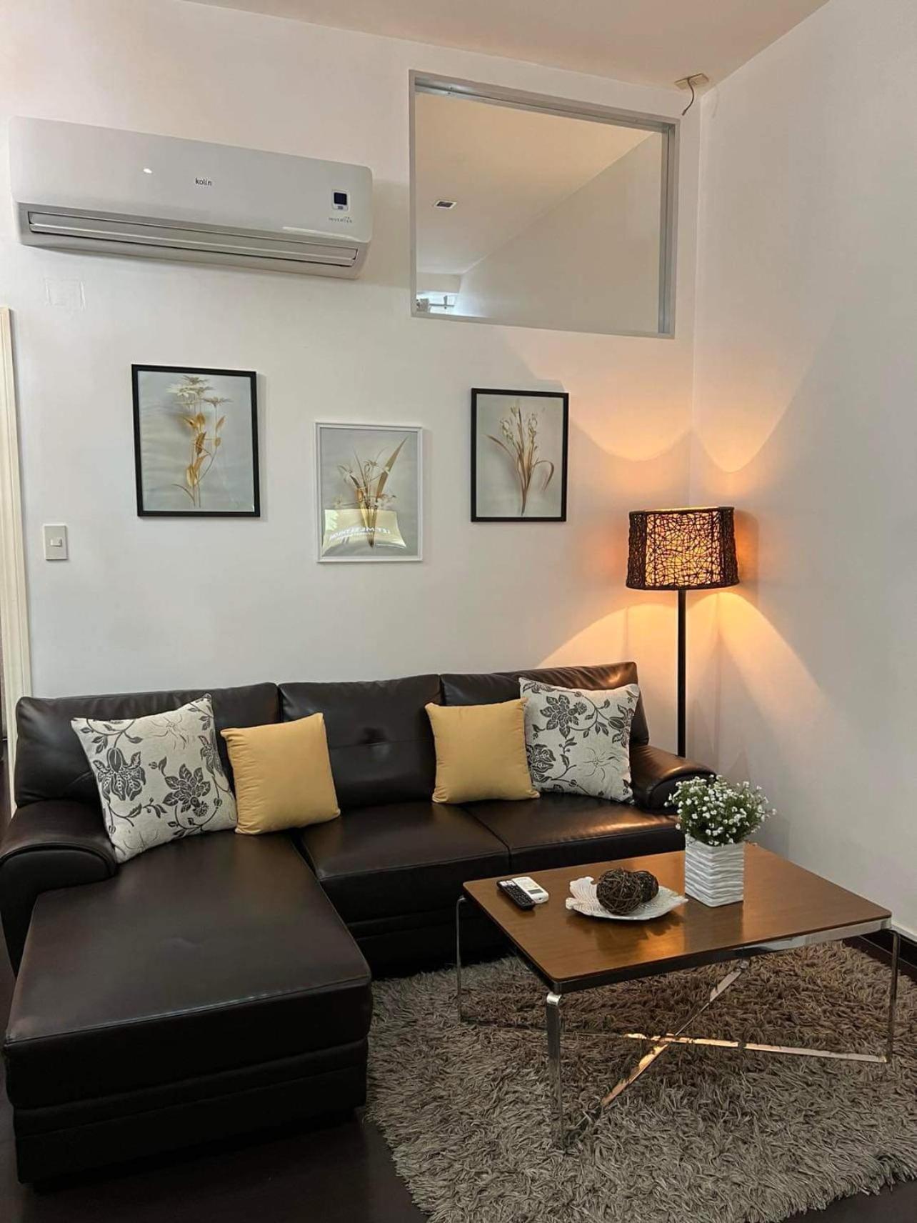 Apartment Grace Residences 1bedroom W/ Balcony Near Bgc + Netflix