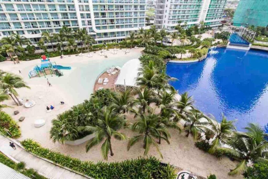 Apartment Azure Urban - Bahamas Tower 11th Floor