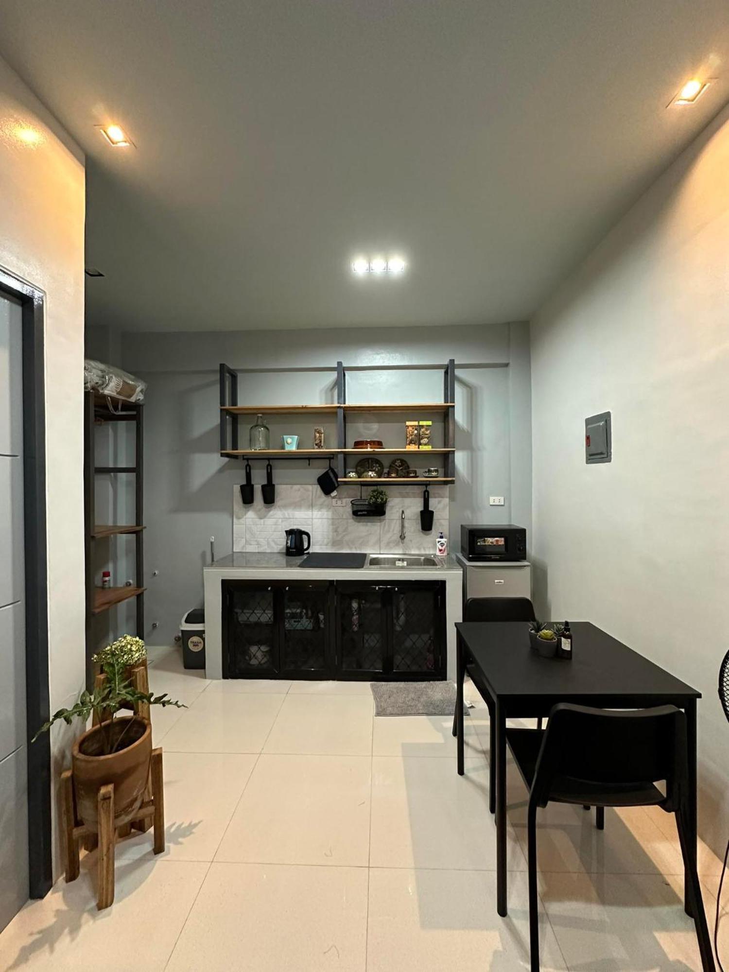 Apartment Grey Oasis Staycation 1 Bedroom *