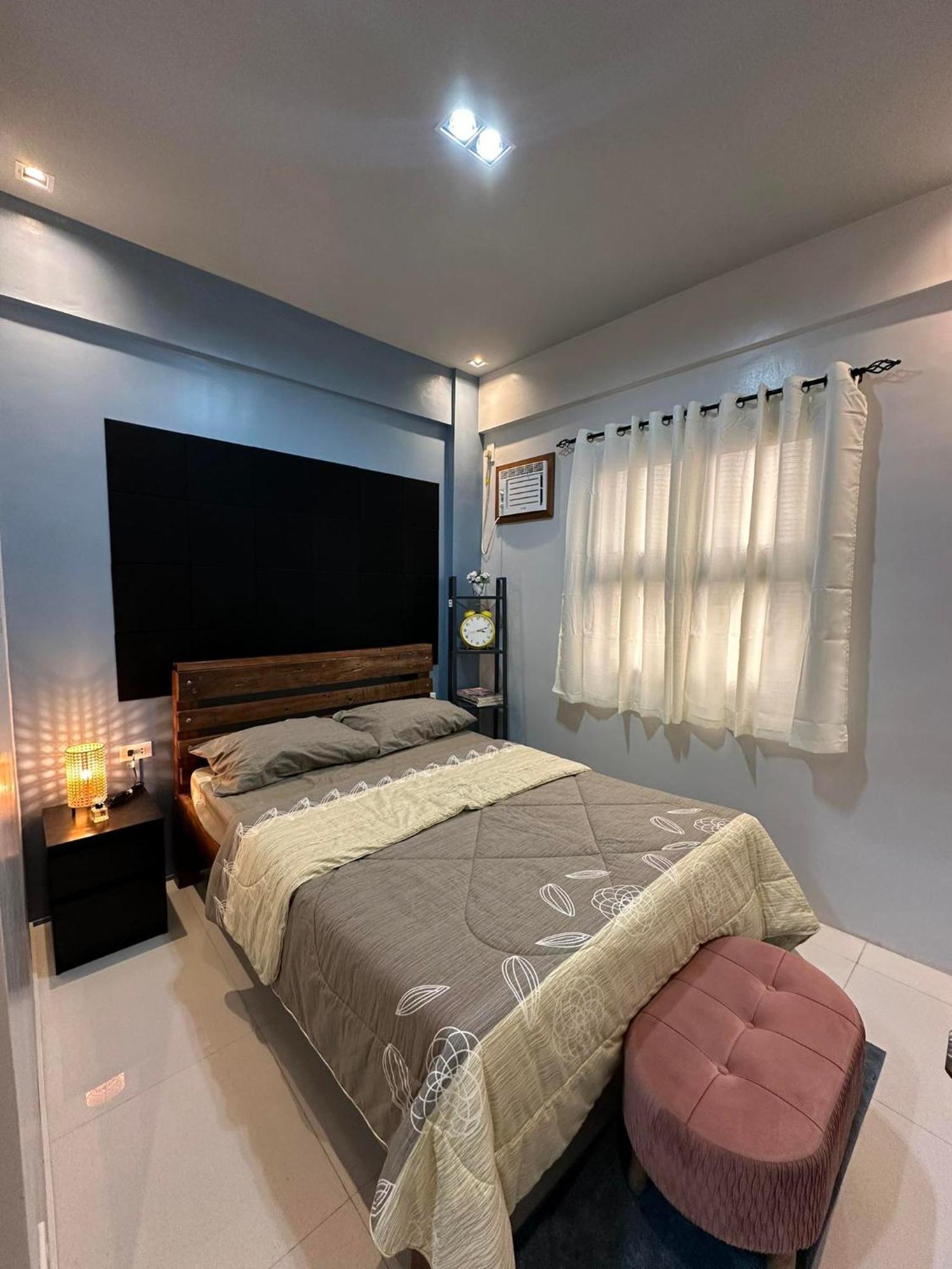 Grey Oasis Staycation 1 Bedroom * Manila