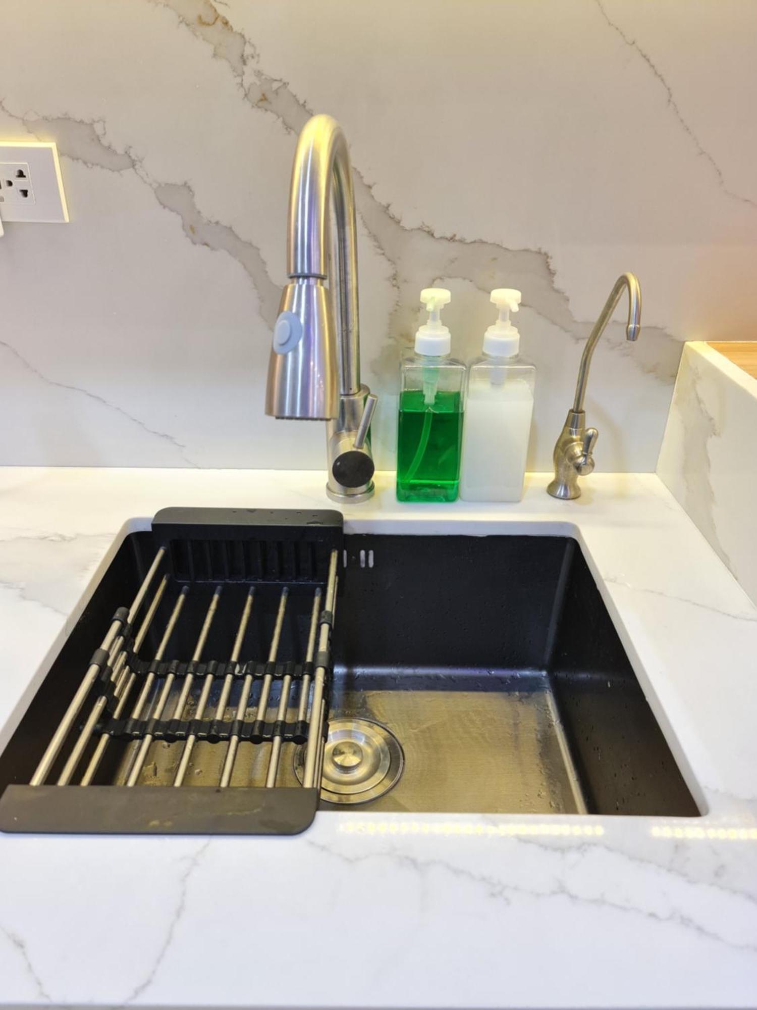 Spring Residences 1 Bedroom Deluxe Near Airport Manila