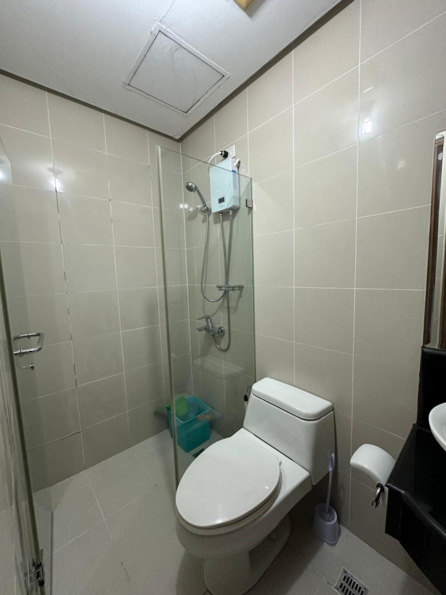 Alvin's 1 Bedroom In Morgan Bgc Manila