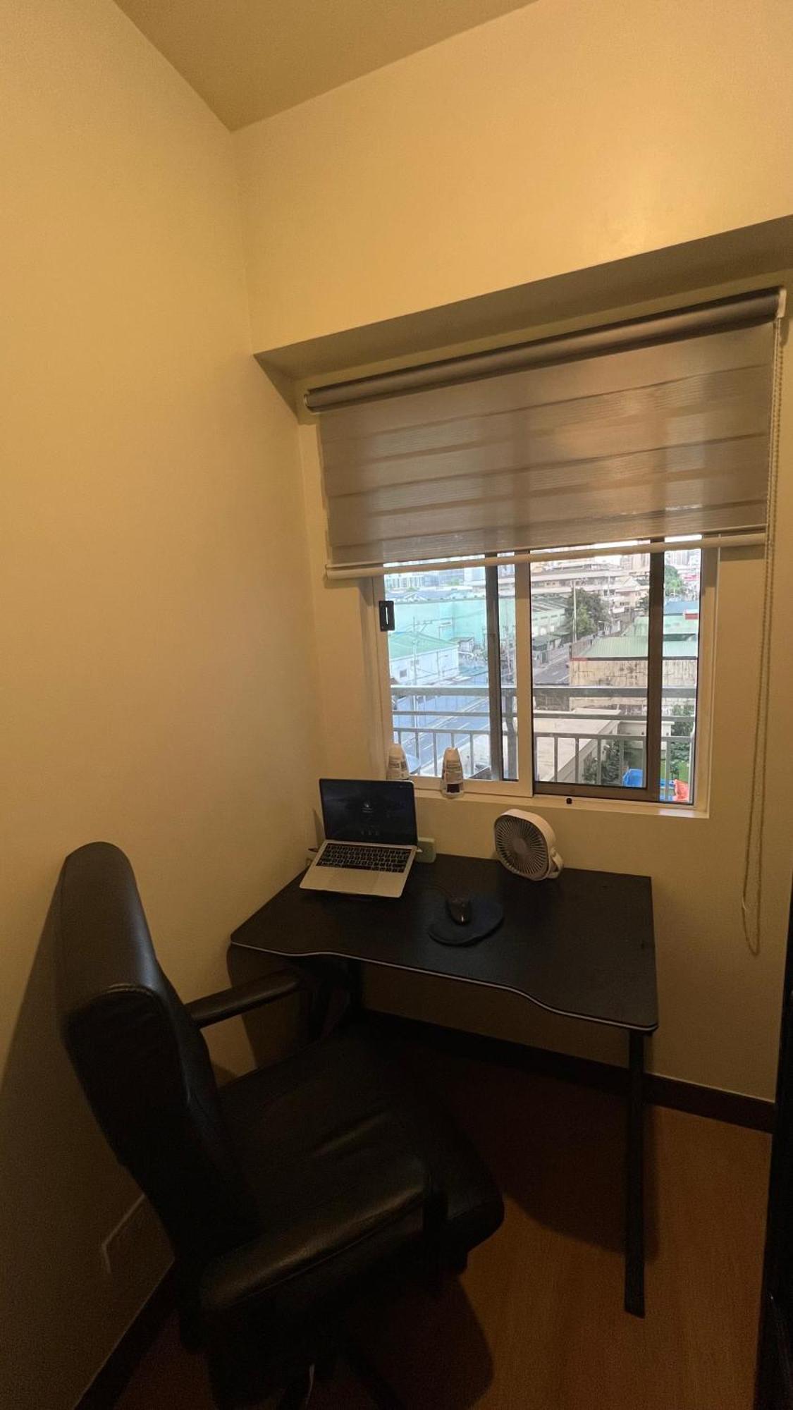 Brixton Place, Weston Tower Apartment *