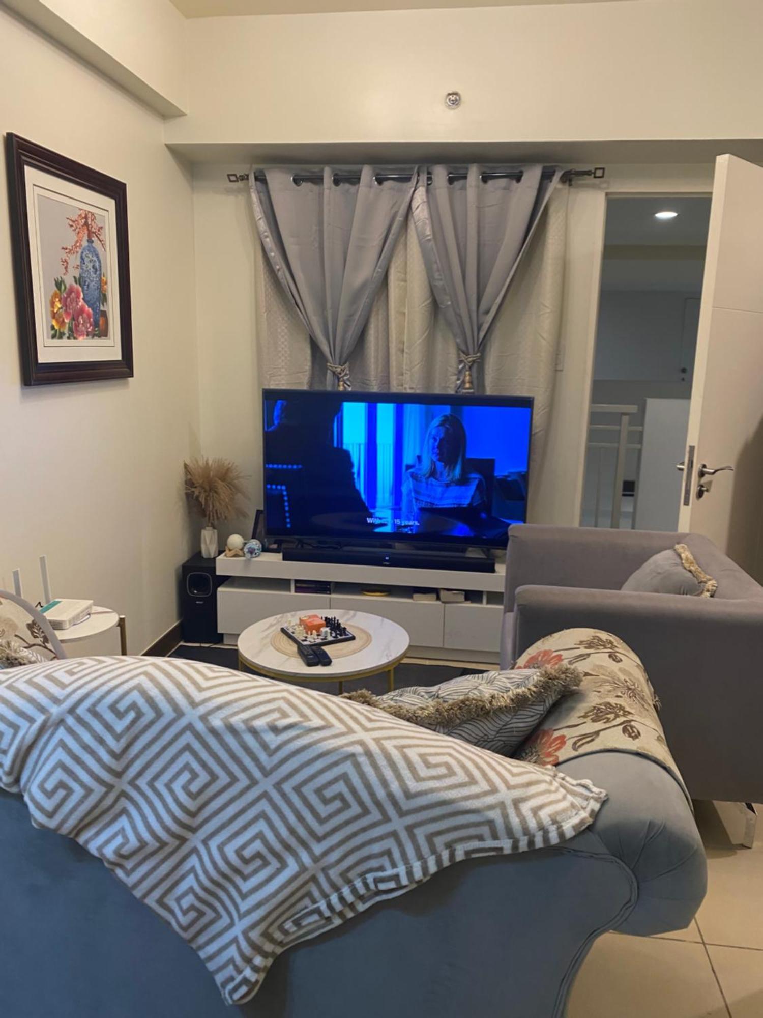 Brixton Place, Weston Tower Apartment *